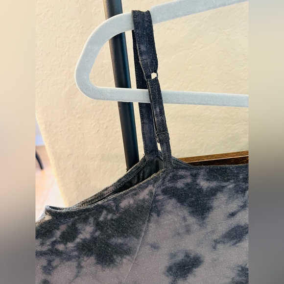 Torrid Tie-Dye Cold Shoulder Top - Picture 6 of 8